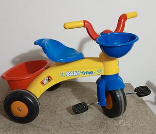 triciclo con cestino