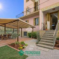 CASA SEMINDIPENDENTE A CALICE AL CORNOVIGLIO