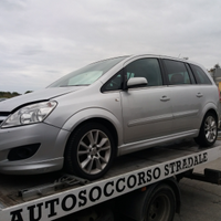 Opel zafira 2.0 td 7 p 08 ricambi