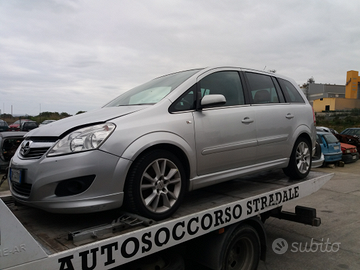 Opel zafira 2.0 td 7 p 08 ricambi