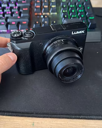 Lumix GX80 + Obiettivi e accessori