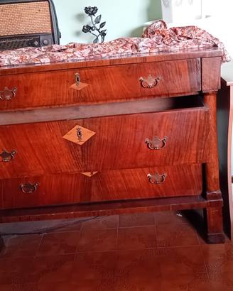 cassettiera antica 