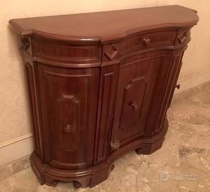 Credenza classica