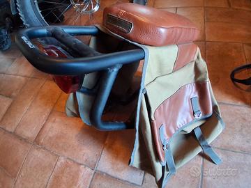 Portapacchi, Sella passeggero, Poggiapiedi