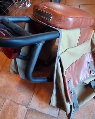 Portapacchi, Sella passeggero, Poggiapiedi