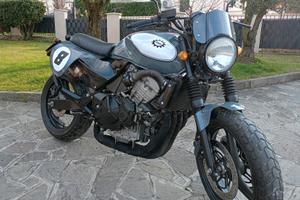 Honda Hornet Scrambler 