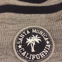 Cappello con pon pon colore: grigio Santa Monica