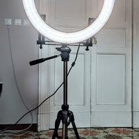 Ring light originale NEEWER r192 + treppiedi