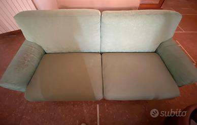 Divano due posti con due poltrone