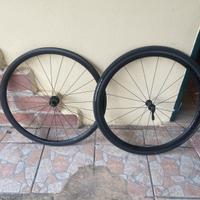 Ruote hollowgram in carbonio 35mm