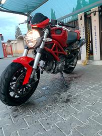 Ducati monster 796