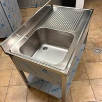 Tavolo inox con lavello