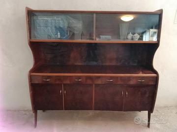 Credenza con vetrinetta anni '60