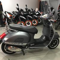 Piaggio Vespa 300 GTS s sport- 2010