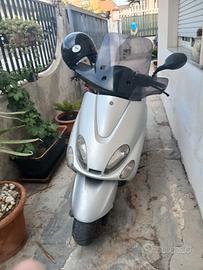 Yamaha Majesty 125 