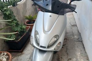Yamaha Majesty 125 