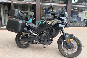 Cf Moto 800MT 2025 km 8.000