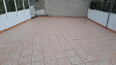 Appartamento piu' piano commerciale