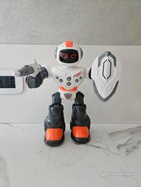 Robot giocattolo 