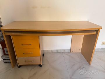 Scrivania legno buono “Man Camere per ragazzi”