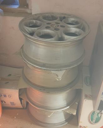 cerchi  Alfa  Romeo da 16 pollici 