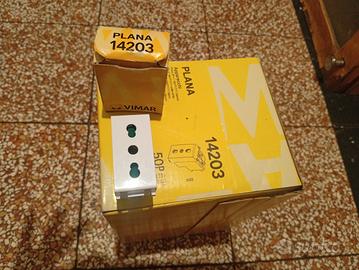 Vimar plana 14203-presa Bipasso 10/16A nuova origi