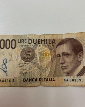 2000 lire italiane