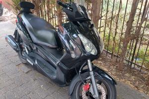 Yamaha x-max