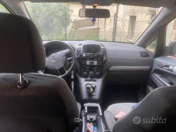 Opel Zafira 7 posti