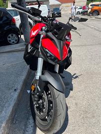 HONDA HORNET 1000 - RED - 2025 - 5800KM