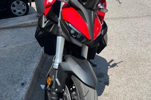HONDA HORNET 1000 - RED - 2025 - 5800KM