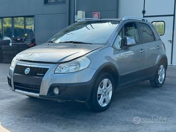 FIAT SEDICI per ricambi usati D19AA