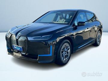 BMW iX xdrive40