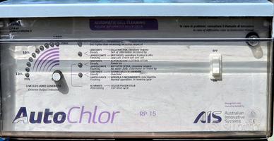 Clorinatore per piscine autochlor