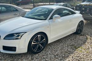 Audi TT 8j 2010