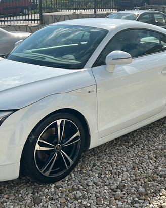 Audi TT 8j 2010