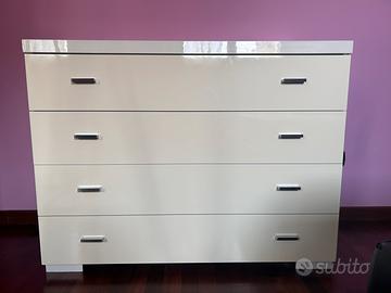 Cassettiera per camera da letto