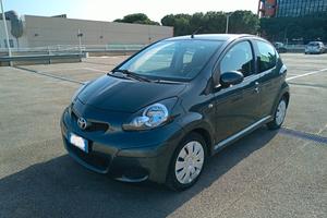 TOYOTA AYGO MM-T SOL CONNECT AUTOMATICA
