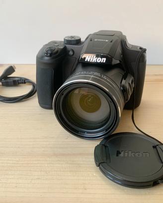 Fotocamera bridge Nikon Coolpix B700