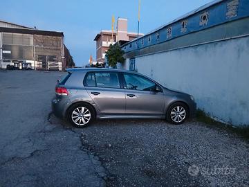 Volkswagen golf  sport edition 1.6 tdi