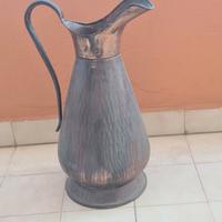 Anfora antica in rame