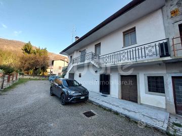 Villa a schiera di testa - Torreano