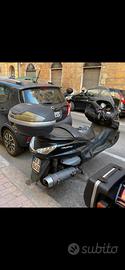 scooter majesty 400