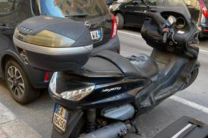 scooter majesty 400