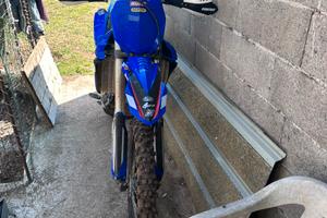 YAMAHA YZF 450 (2013)