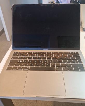 Macbook air Intel i5 2019  non funzionante pezzi r