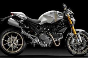 Vestizione completa Imola 72 Monster 696-796-1100