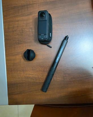Insta360 X5 Bundle Moto (opzione MicroSD Originale