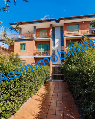 Via Milano Appartamento di grande metratura