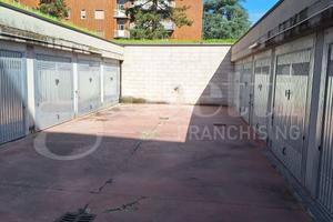 Box/Posto auto Rozzano [00 - BOX ENZOVRG]